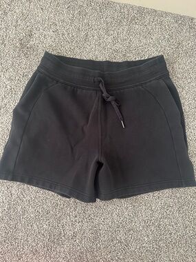 lululemon Women’s Scuba Black Drawstring Shorts Size 10